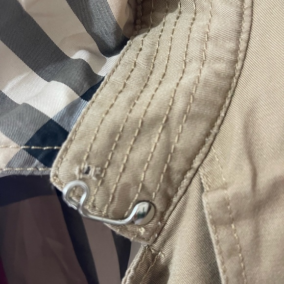 Burberry Coat - Picture 5 of 10
